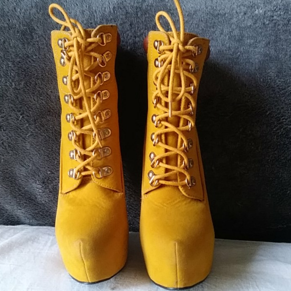 Platform workboot stiletto heel